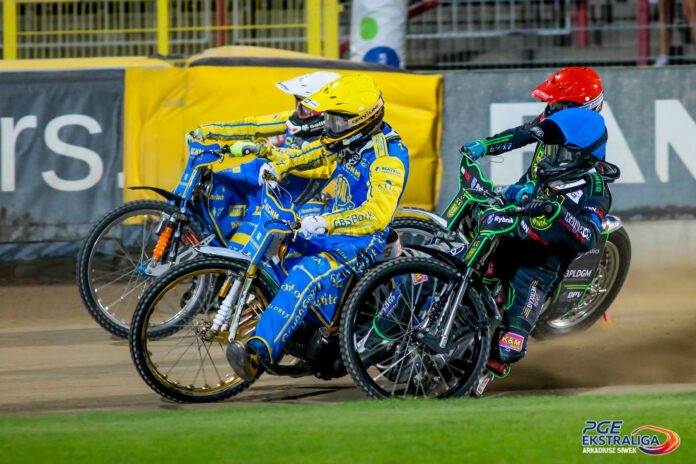 544893317_1297893962130162_5576340554940727786_n